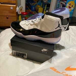 Jordan 11s size 11